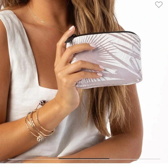 NWT! Aloha Collection mini pouch - Picture 2 of 3